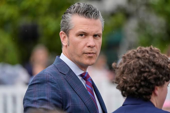 GOP Confidence in Hegseth Dwindling as War With Iran Drags On